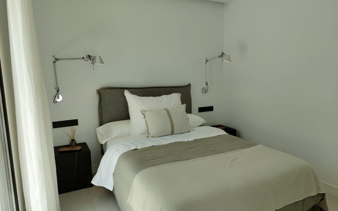 Вилла в Полопе 294 кв.м с террасой и видом на море