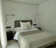 Вилла в Полопе 294 кв.м с террасой и видом на море