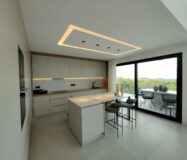 Вилла в Полопе 294 кв.м с террасой и видом на море