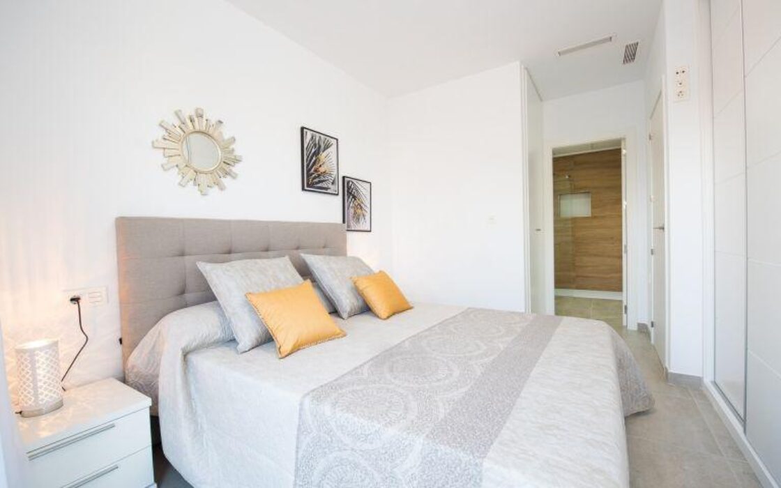 Вилла с 3 спальнями и бассейном в Лос-Монтесиносе 105 кв.м