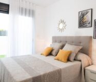 Вилла с 3 спальнями и бассейном в Лос-Монтесиносе 105 кв.м