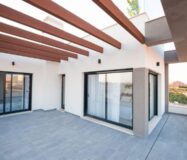 Вилла с 3 спальнями и бассейном в Лос-Монтесиносе 105 кв.м