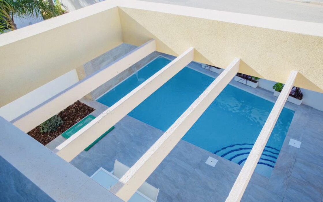 Вилла с 3 спальнями и бассейном в Лос-Монтесиносе 105 кв.м