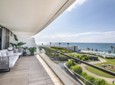 Ексклюзивна квартира з терасою в Естепоні 170 кв.м 3 спальні