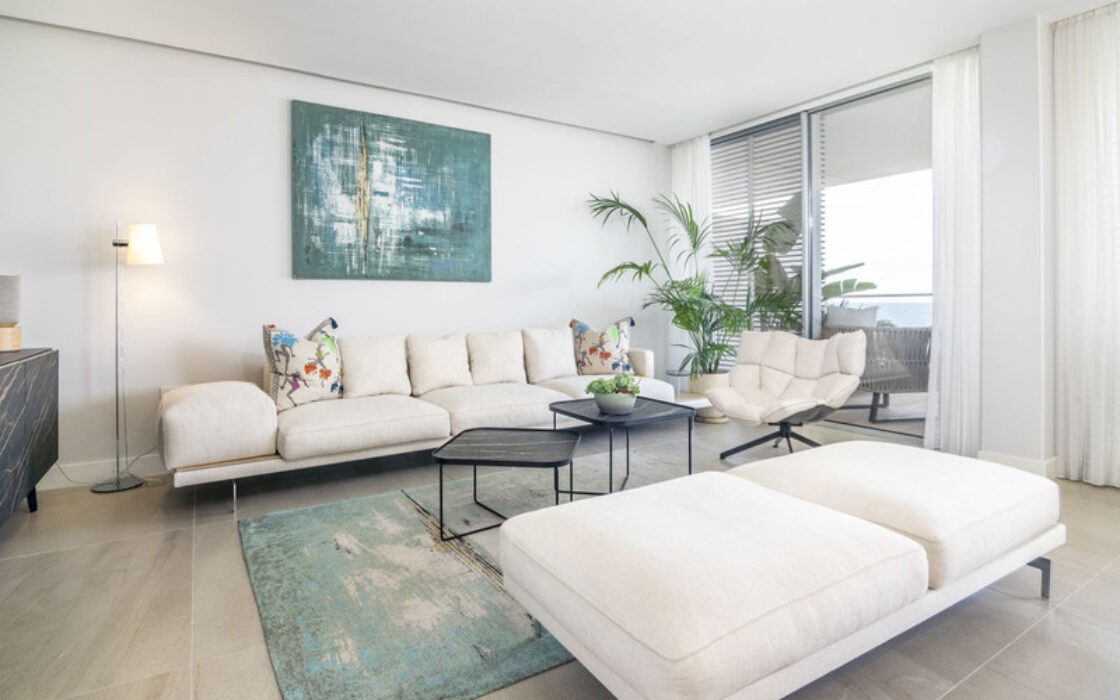 Ексклюзивна квартира з терасою в Естепоні 170 кв.м 3 спальні