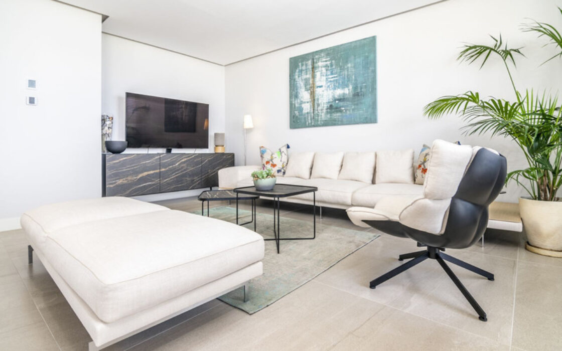 Ексклюзивна квартира з терасою в Естепоні 170 кв.м 3 спальні