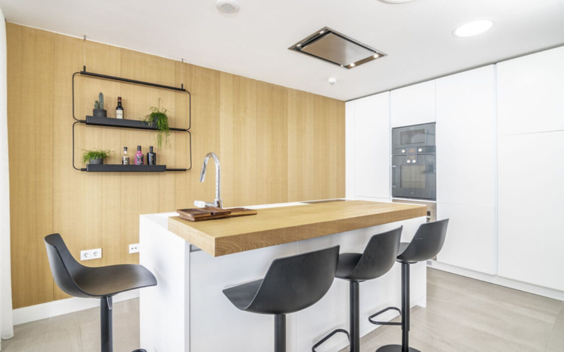 Ексклюзивна квартира з терасою в Естепоні 170 кв.м 3 спальні