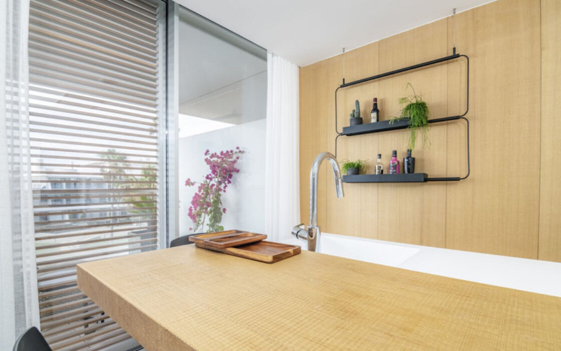 Ексклюзивна квартира з терасою в Естепоні 170 кв.м 3 спальні