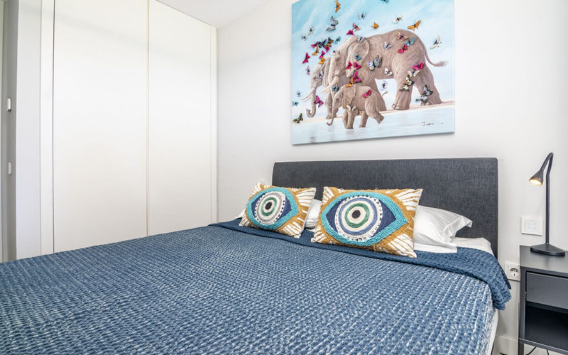 Ексклюзивна квартира з терасою в Естепоні 170 кв.м 3 спальні