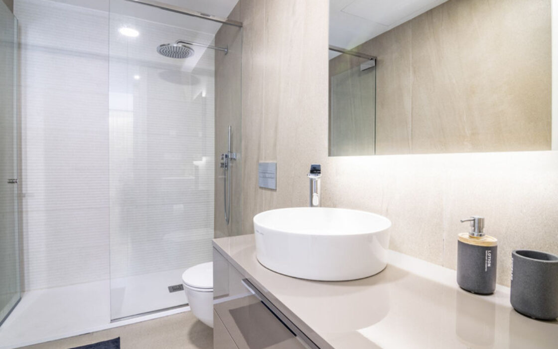 Ексклюзивна квартира з терасою в Естепоні 170 кв.м 3 спальні