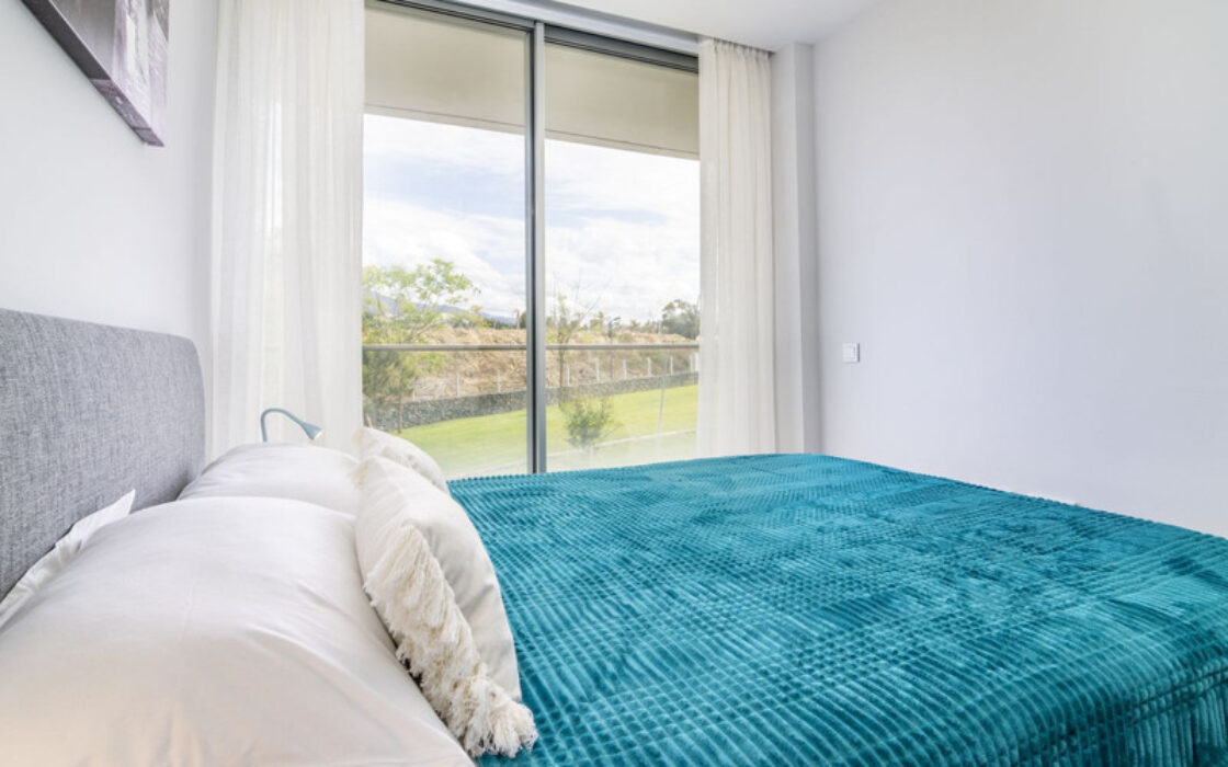 Ексклюзивна квартира з терасою в Естепоні 170 кв.м 3 спальні