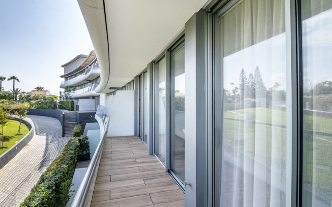 Ексклюзивна квартира з терасою в Естепоні 170 кв.м 3 спальні