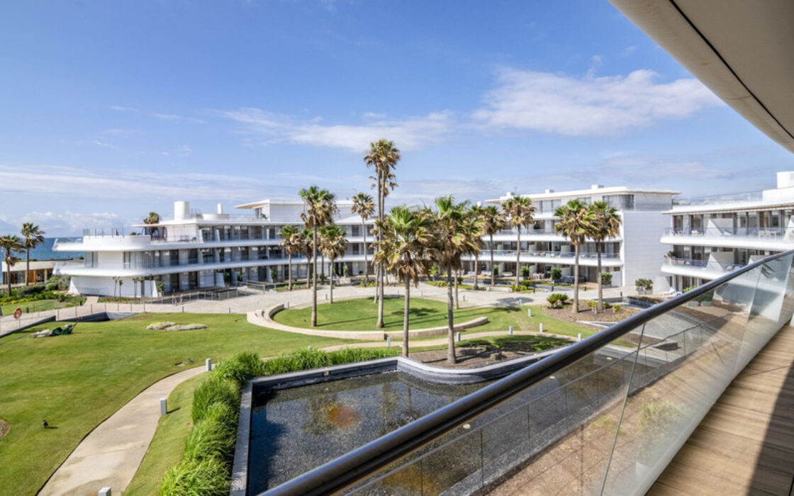 Ексклюзивна квартира з терасою в Естепоні 170 кв.м 3 спальні