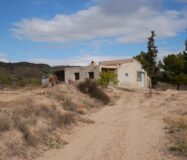 Будинок в Abanilla 100 кв.м з ділянкою 15652 кв.м біля річки