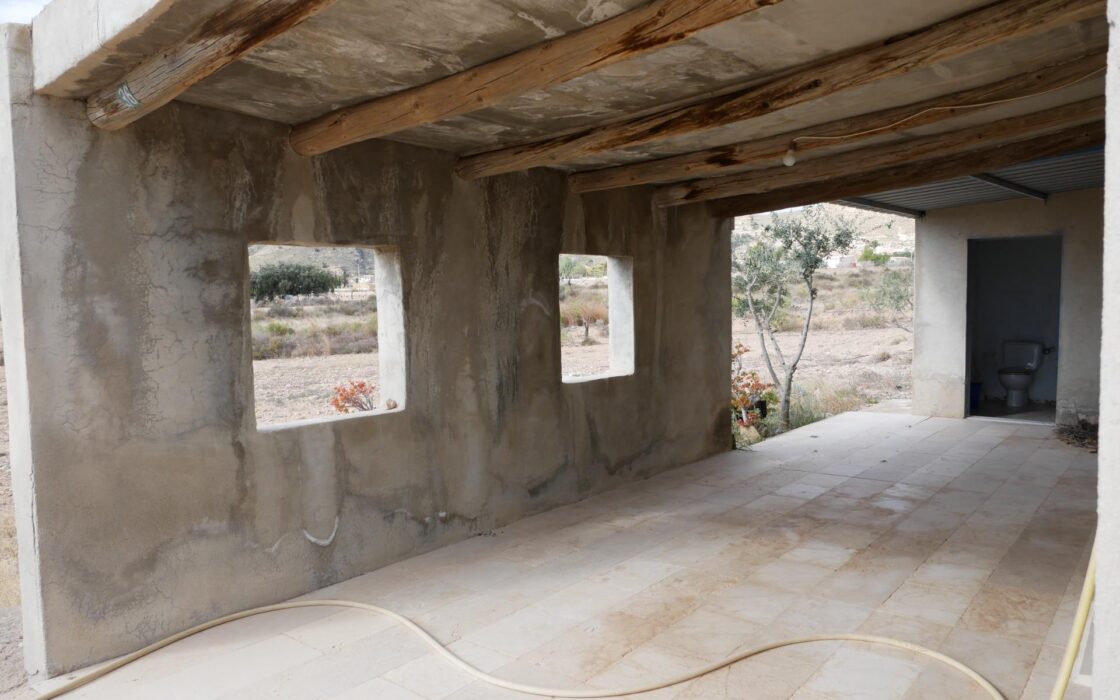 Будинок в Abanilla 100 кв.м з ділянкою 15652 кв.м біля річки