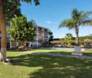 Квартира 2+2 на першому поверсі біля моря в Сан Педро де Алькантара