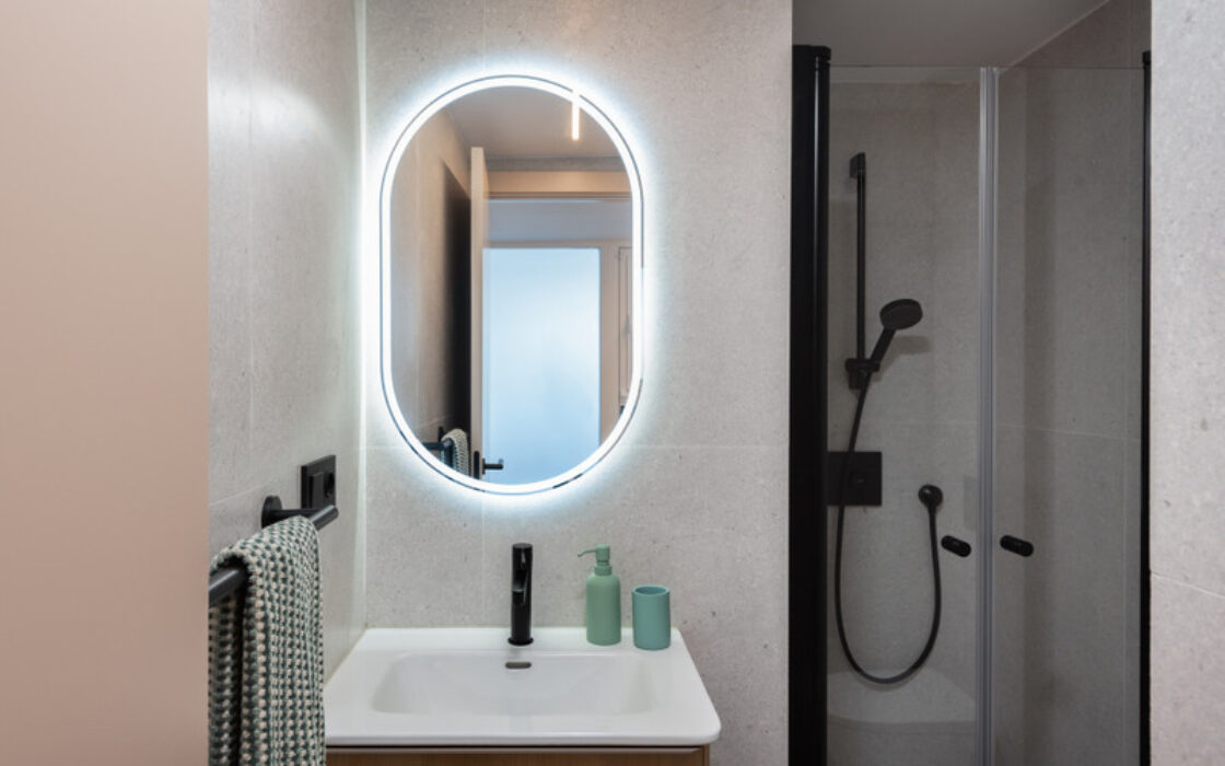 Квартира 2+2 на першому поверсі біля моря в Сан Педро де Алькантара