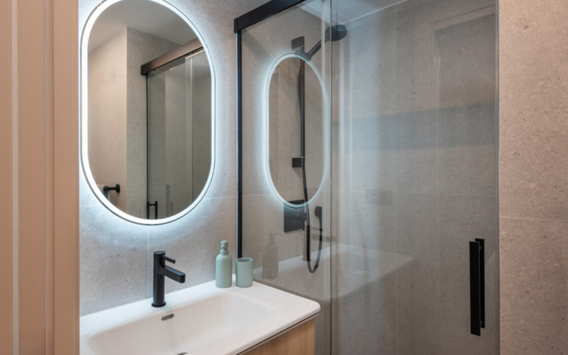 Квартира 2+2 на першому поверсі біля моря в Сан Педро де Алькантара