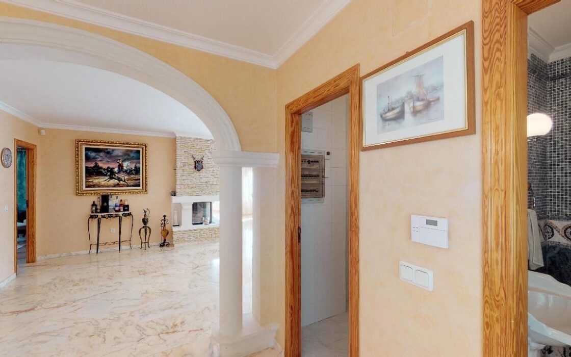 Вілла в Кальпе з приголомшливим видом на море 399 кв.м