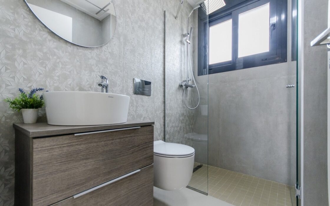 Нові вілли в Сан-Мігель-де-Салінас з терасою 135 кв.м.