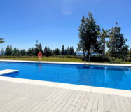 Просторная квартира с террасой и видом на море в новостройке