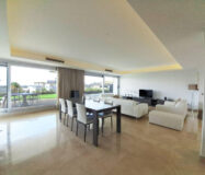 Нова квартира з 4 спальнями в Бенахависі 120 кв.м у гольфа