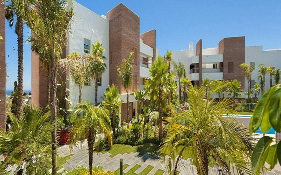 Нова квартира з 4 спальнями в Бенахависі 120 кв.м у гольфа