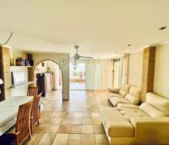 Просторий будинок біля моря в Кальпе, 240 кв.м, 3 спальні