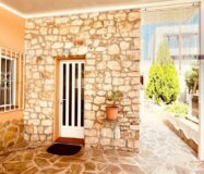 Просторий будинок біля моря в Кальпе, 240 кв.м, 3 спальні