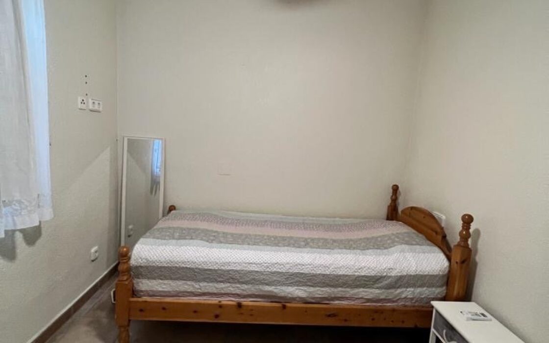 Просторий будинок біля моря в Кальпе, 240 кв.м, 3 спальні