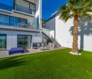 Вилла в Финестрате 327 кв.м с видом на море и бассейном