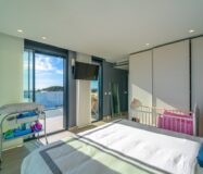 Вилла в Финестрате 327 кв.м с видом на море и бассейном