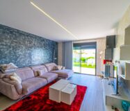 Вилла в Финестрате 327 кв.м с видом на море и бассейном