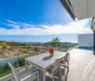 Вилла в Финестрате 327 кв.м с видом на море и бассейном