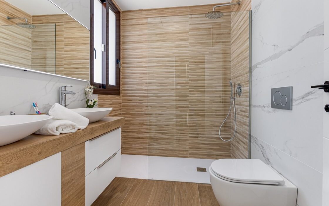 Дом в Финестрате 202 кв.м с бассейном 5 км до моря