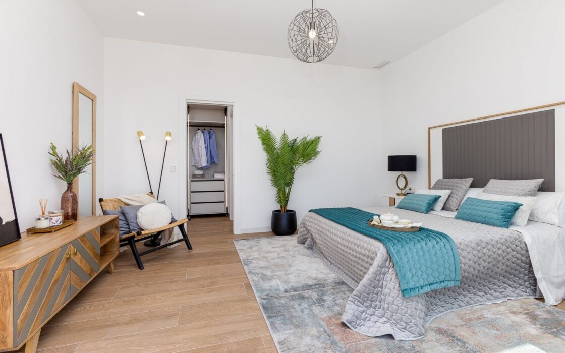 Новый дом в Финестрате 146 кв.м с бассейном в 5 км от моря