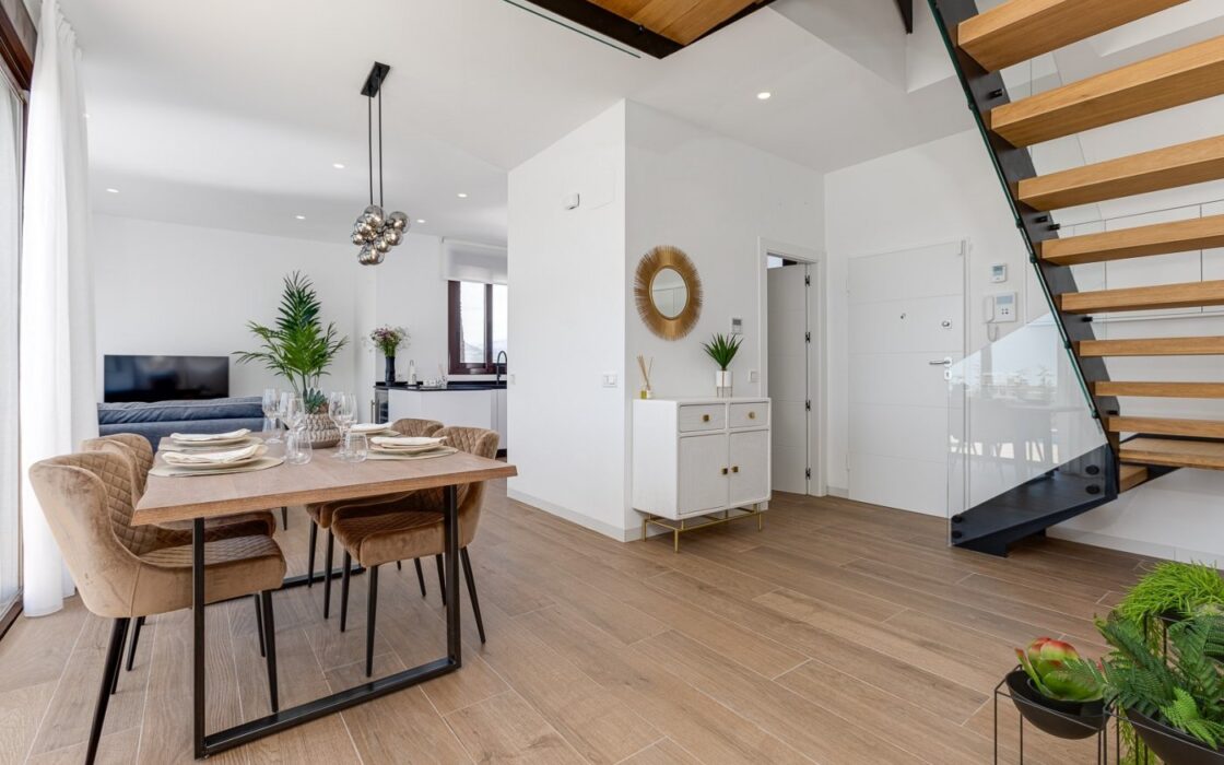 Новый дом в Финестрате 146 кв.м с бассейном в 5 км от моря