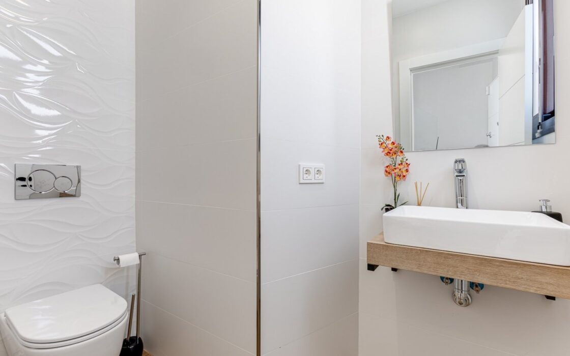 Дом в Финестрате 171 кв.м с бассейном и видом на море