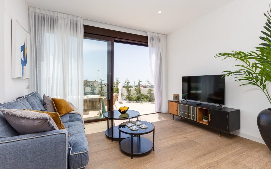 Дом в Финестрате 171 кв.м с бассейном и видом на море