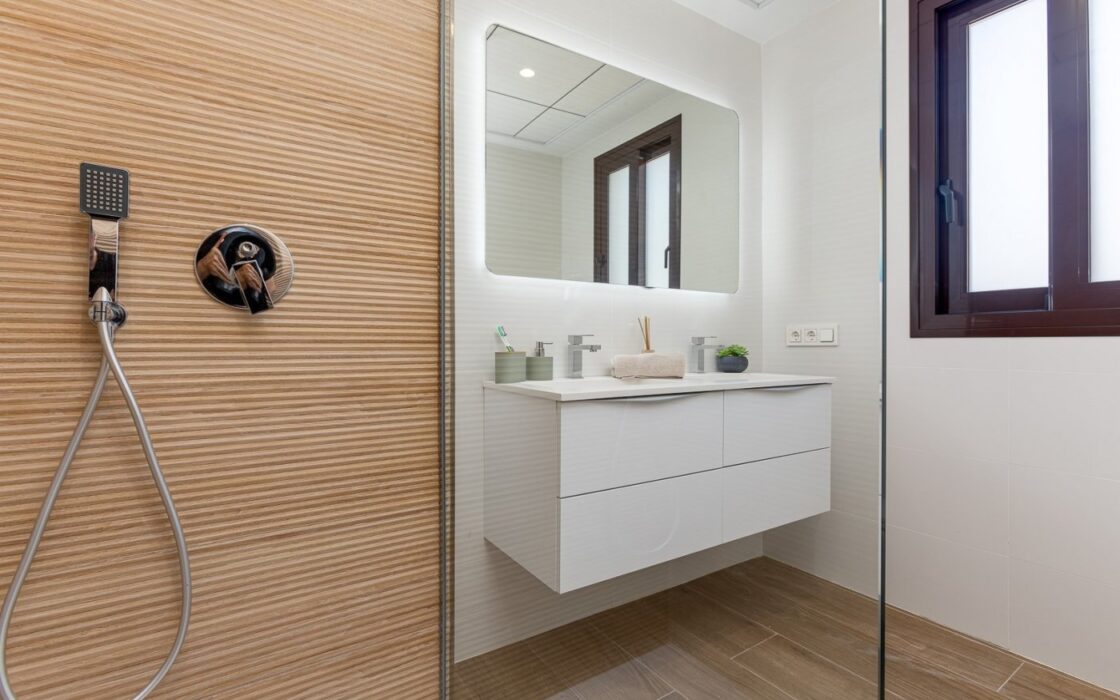 Дом в Финестрате 171 кв.м с бассейном и видом на море