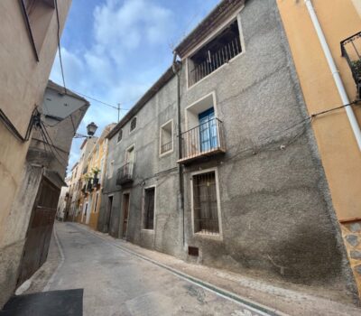 Будинок в Sella 285 кв.м з каміном в 16 км від моря