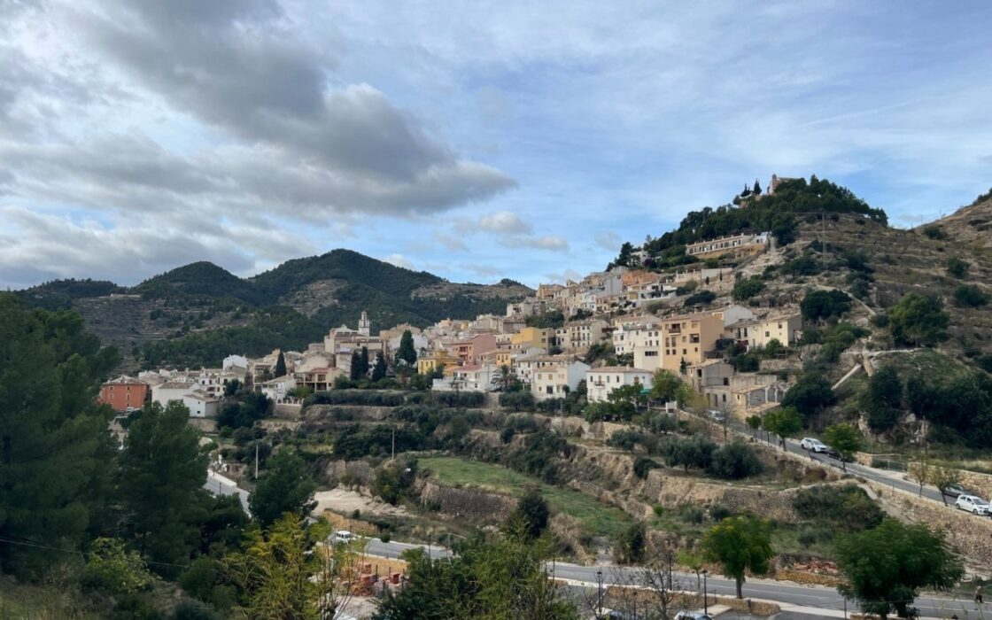 Дом в Sella 285 кв.м с камином в 16 км от моря