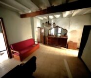 Дом в Sella 285 кв.м с камином в 16 км от моря