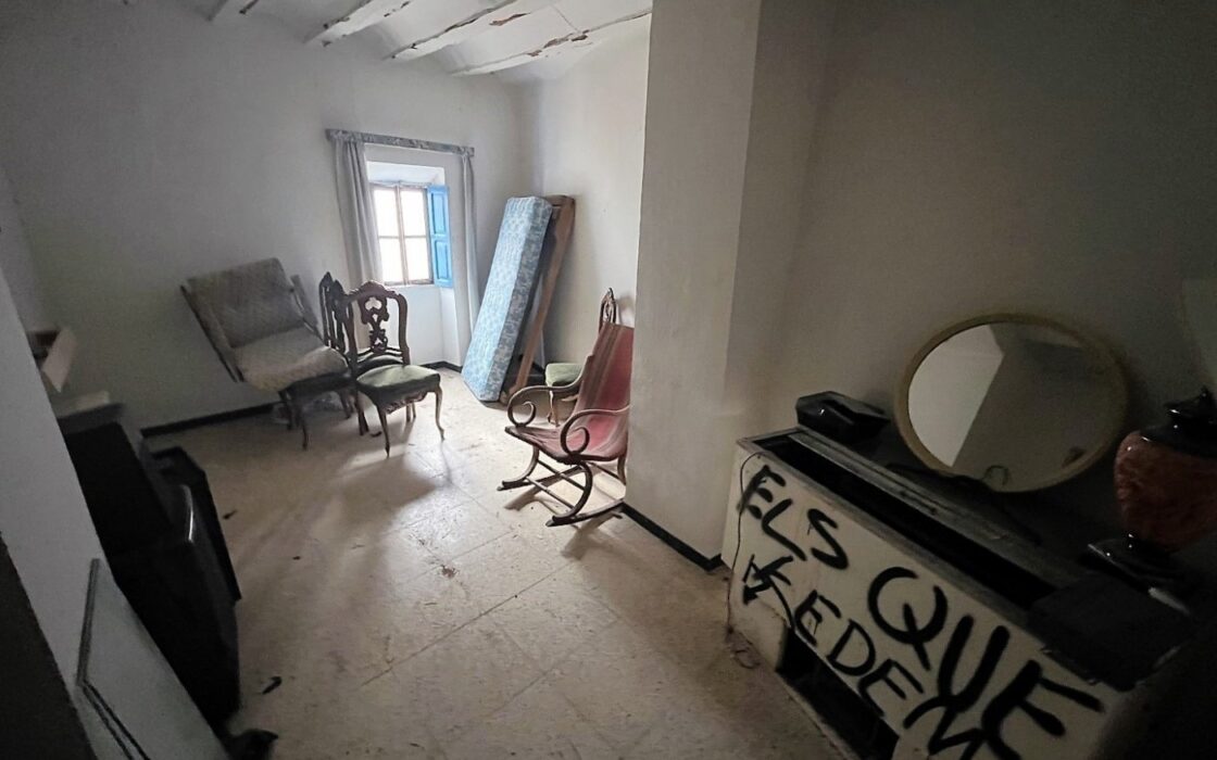 Дом в Sella 285 кв.м с камином в 16 км от моря