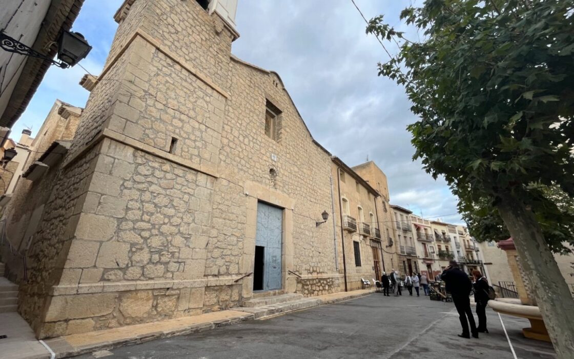 Дом в Sella 285 кв.м с камином в 16 км от моря