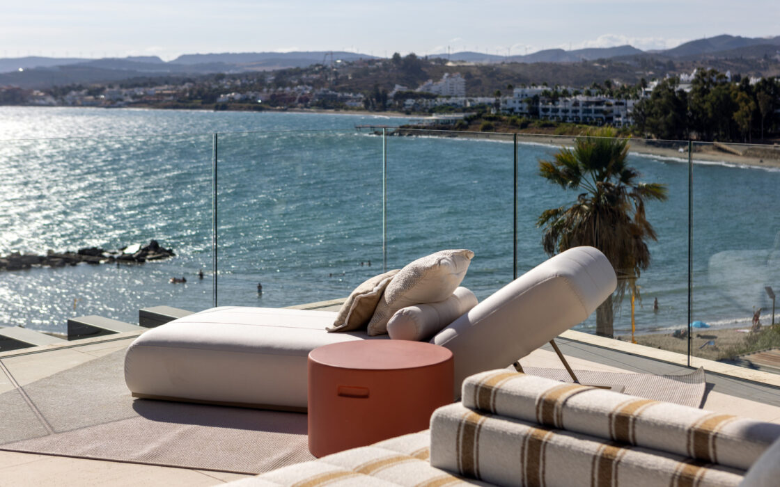 Квартира з терасою в Естепоні 115 кв.м 3 кімнати