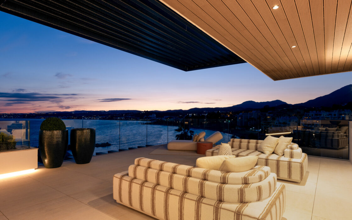 Квартира з терасою в Естепоні 115 кв.м 3 кімнати