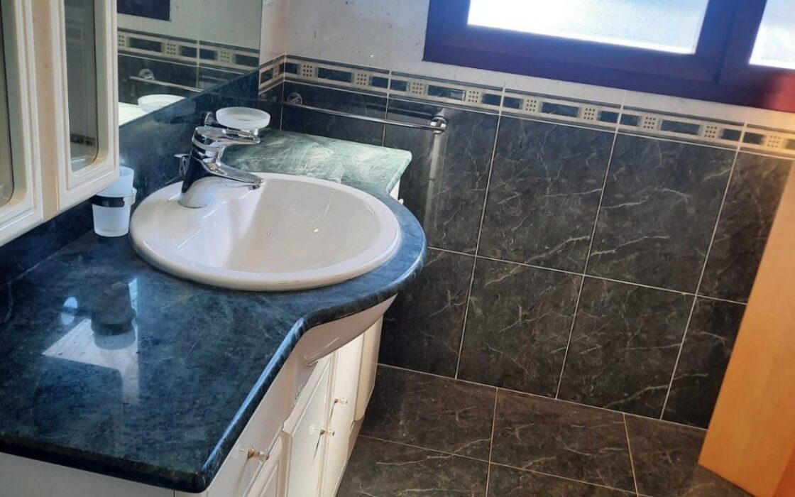 Дом в Канет д’en Беренгер, 262 кв.м, 4 комнаты, 400 м до моря