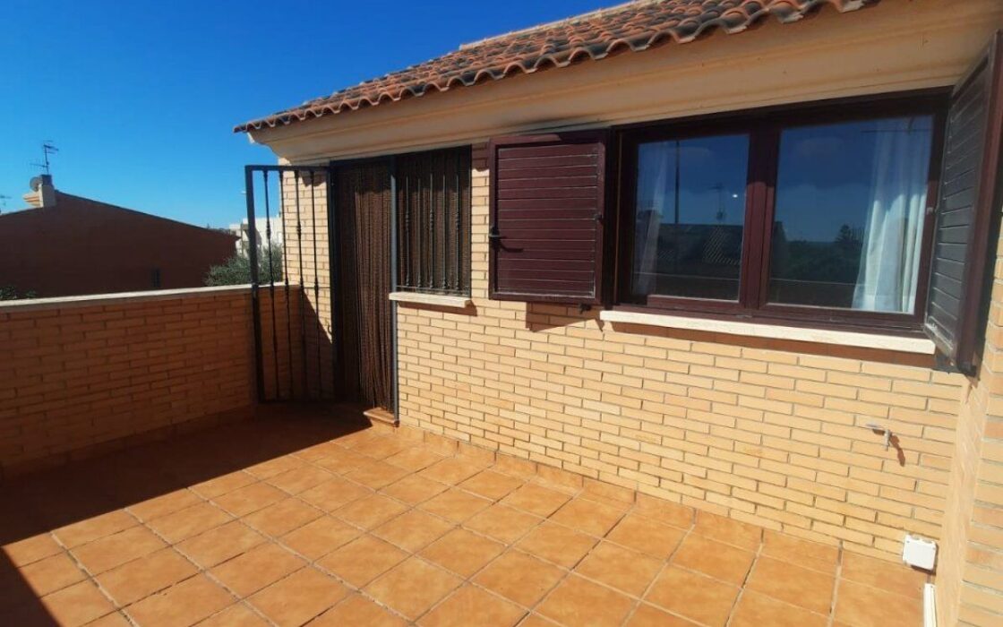 Дом в Канет д’en Беренгер, 262 кв.м, 4 комнаты, 400 м до моря