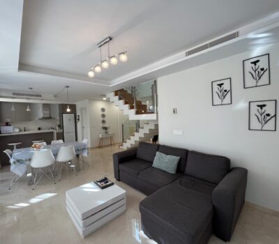 Вілла у Вільяхойосі 181 кв.м з терасою біля моря